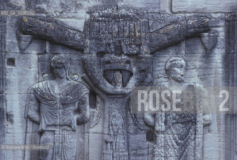 ( FRANCIA  )  PROVENCE-ALPES-COTE DAZUR CARPENTRAS : RESTI DELLARCO DI TRIONFO ROMANO © 1999 Graziano Arici/Rosebud2 / GEO