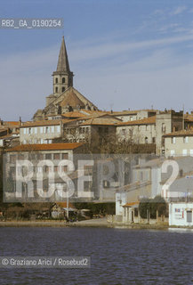 ( FRANCIA  )  MIDI-PYRENEES CASTELNAUDARY : IL LAGO © 1999 Graziano Arici/Rosebud2 / GEO