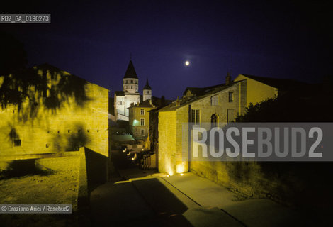 ( FRANCIA  )  BORGOGNA  CLUNY : ABBAZIA E CHIESA DI ST-PIERRE ET ST-PAUL © 1999 Graziano Arici/Rosebud2 / GEO