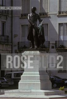 ( FRANCIA  )  BORGOGNA  CHALON-SUR-SAONE  : MONUMENTO A NICEPHORE NIEPCE  © 1999 Graziano Arici/Rosebud2 / GEO FOTOGRAFIA