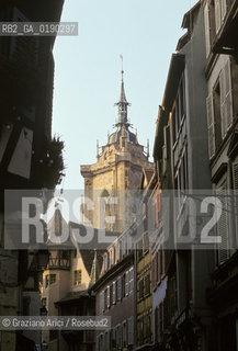 ( FRANCIA  )  ALSAZIA  COLMAR  : UNA STRADA DEL CENTRO  © 1999 Graziano Arici/Rosebud2 / GEO