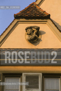 ( FRANCIA  )  ALSAZIA  COLMAR  : UNA STRADA DEL CENTRO  © 1999 Graziano Arici/Rosebud2 / GEO MASCHERONE