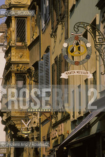 ( FRANCIA  )  ALSAZIA  COLMAR  : UNA STRADA DEL CENTRO  © 1999 Graziano Arici/Rosebud2 / GEO INSEGNA