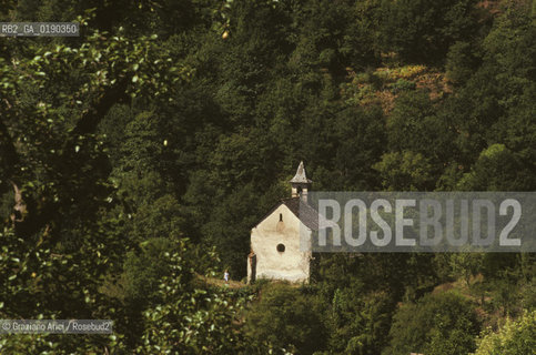 ( FRANCIA  )  MIDI-PYRENEES CONQUES : LA CAPPELLA DI S.ROCCO  © 1999 Graziano Arici/Rosebud2 / GEO PELLEGRINO PELLEGRINAGGIO