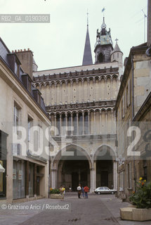 ( FRANCIA  )  BORGOGNA DIGIONE : LA CHIESA NOTRE-DAME © 1999 Graziano Arici/Rosebud2 / GEO GOTICO