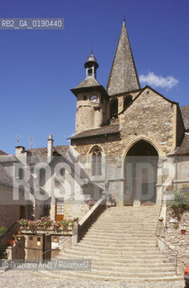 ( FRANCIA  )  MIDI-PYRENEES ESTAING :  LA CHIESA © 1999 Graziano Arici/Rosebud2 / GEO