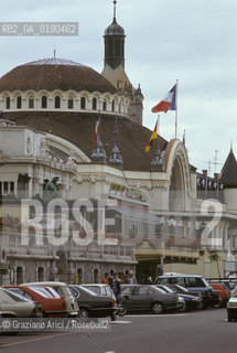 ( FRANCIA  )  RHONE-ALPES EVIAN-LES-BAINS : IL CASINO © 1999 Graziano Arici/Rosebud2 / GEO