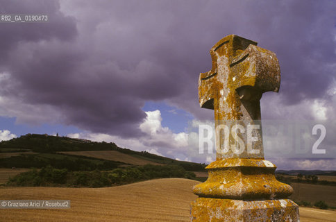 ( FRANCIA  )  LANGUEDOC-ROUSSILLON FANJEAUX : BASE DELLA PREDICAZIONE DI SAN DOMENICO © 1999 Graziano Arici/Rosebud2 / GEO ERESIA CATARA CATARI