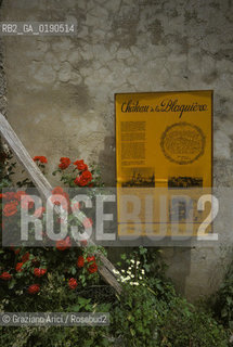 ( FRANCIA  )  LANGUEDOC-ROUSSILLON ALTIPIANO DEL LARZAC CAUSSE : VILLAGGIO DE LA BLAQUIERE CENTRO DELLA LOTTA DEI PASTORI  © 1999 Graziano Arici/Rosebud2 / GEO