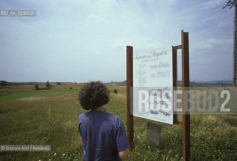 ( FRANCIA  )  LANGUEDOC-ROUSSILLON ALTIPIANO DEL LARZAC CAUSSE : VILLAGGIO DE LA BLAQUIERE CENTRO DELLA LOTTA DEI PASTORI  © 1999 Graziano Arici/Rosebud2 / GEO