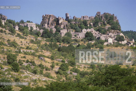 ( FRANCIA  )  LANGUEDOC-ROUSSILLON ALTIPIANO DEL LARZAC CAUSSE : PAESAGGIO © 1999 Graziano Arici/Rosebud2 / GEO