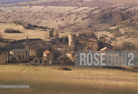 ( FRANCIA  )  LANGUEDOC-ROUSSILLON ALTIPIANO DEL LARZAC CAUSSE : STE-EULALIE-DE-CERNON © 1999 Graziano Arici/Rosebud2 / GEO TEMPLARI