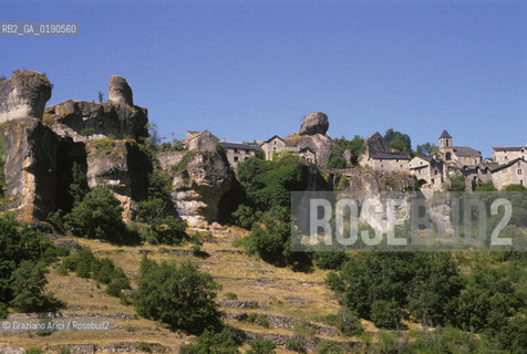 ( FRANCIA  )  LANGUEDOC-ROUSSILLON ALTIPIANO DEL LARZAC CAUSSE : PAESAGGIO © 1999 Graziano Arici/Rosebud2 / GEO