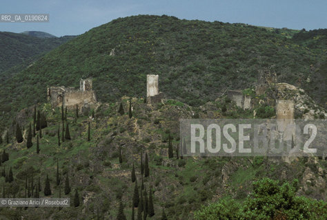 ( FRANCIA  )  MIDI-PYRENEES CASTELLI DI LASTOURS  © 1999 Graziano Arici/Rosebud2 / GEO ERESIA CATARA CATARI CROCIATA
