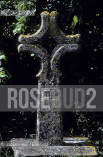 ( FRANCIA  )  LANGUEDOC-ROUSSILLON CROCE © 1999 Graziano Arici/Rosebud2 / GEO
