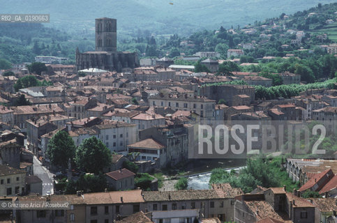 ( FRANCIA  )  LANGUEDOC-ROUSSILLON LODEVE © 1999 Graziano Arici/Rosebud2 / GEO
