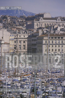 ( FRANCIA  )  PROVENCE-ALPES-COTE DAZUR MARSIGLIA : IL VIEUX-PORT  © 1999 Graziano Arici/Rosebud2 / GEO PORTO