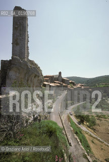 ( FRANCIA  )  LANGUEDOC-ROUSSILLON  MINERVE : I RESTI DEL CASTELLO © 1999 Graziano Arici/Rosebud2 / GEO ERESIA CATARA CATARI CROCIATA