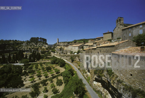 ( FRANCIA  )  LANGUEDOC-ROUSSILLON  MINERVE : IL PAESE © 1999 Graziano Arici/Rosebud2 / GEO ERESIA CATARA CATARI CROCIATA