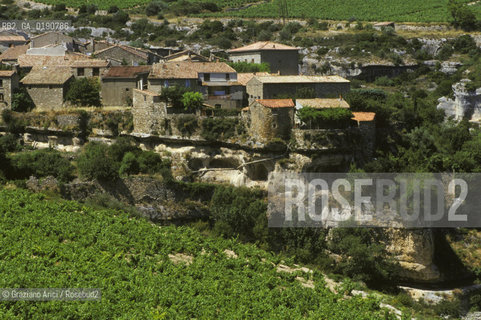 ( FRANCIA  )  LANGUEDOC-ROUSSILLON  MINERVE : IL PAESE © 1999 Graziano Arici/Rosebud2 / GEO ERESIA CATARA CATARI CROCIATA