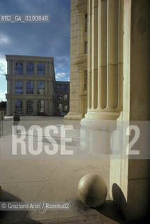 ( FRANCIA  )  LANGUEDOC-ROUSSILLON  MONTPELLIER : IL QUARTIERE ANTIGONE DI RICARDO BOFILL © 1999 Graziano Arici/Rosebud2 / GEO ARCHITETTURA CONTEMPORANEA