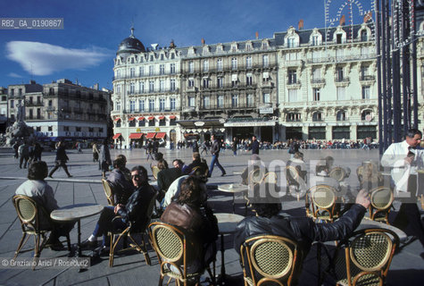 ( FRANCIA  )  LANGUEDOC-ROUSSILLON  MONTPELLIER : LA PIAZZA DE LA COMEDIE © 1999 Graziano Arici/Rosebud2 / GEO