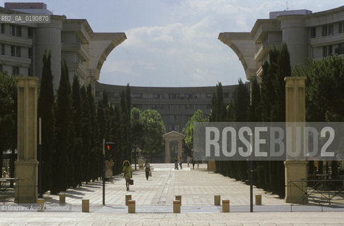 ( FRANCIA  )  LANGUEDOC-ROUSSILLON  MONTPELLIER : IL QUARTIERE ANTIGONE DI RICARDO BOFILL © 1999 Graziano Arici/Rosebud2 / GEO ARCHITETTURA CONTEMPORANEA