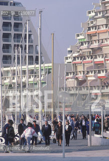 ( FRANCIA  )  LANGUEDOC-ROUSSILLON  LA GRAND-MOTTE : IL PORTO TURISTICO © 1999 Graziano Arici/Rosebud2 / GEO