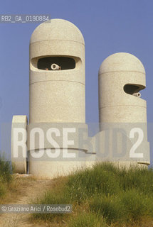 ( FRANCIA  )  LANGUEDOC-ROUSSILLON AUDE MONUMENTO AI CATARI © 1999 Graziano Arici/Rosebud2 / GEO ERESIA CATARA CATARI CROCIATA