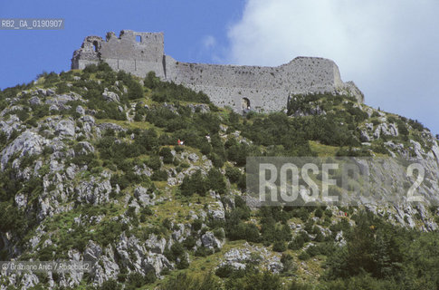 ( FRANCIA  )  MIDI-PYRENEES  IL CASTELLO DI MONTSEGUR ULTIMO RIFUGIO DELLA CHIESA CATARA  © 1999 Graziano Arici/Rosebud2 / GEO ERESIA CATARA CATARI CROCIATA