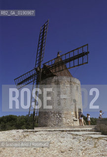 ( FRANCIA  )  PROVENCE-ALPES-COTE DAZUR FONTVIEILLE : MULINO DI ALPHONSE DAUDET © 1999 Graziano Arici/Rosebud2 / GEO LETTERATURA
