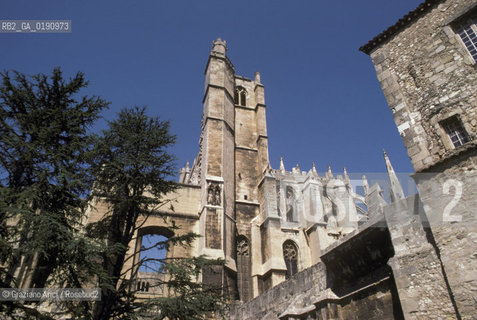 ( FRANCIA  )  LANGUEDOC-ROUSSILLON  NARBONNE : LA CATTEDRALE DI ST-JUST © 1999 Graziano Arici/Rosebud2 / GEO