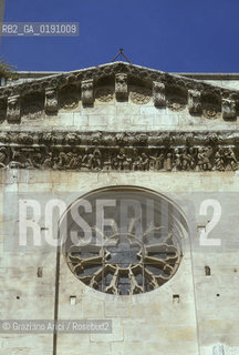 ( FRANCIA  )  LANGUEDOC-ROUSSILLON  NIMES : LA CATTEDRALE DI ST-CASTOR © 1999 Graziano Arici/Rosebud2 / GEO