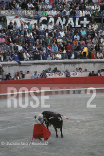 ( FRANCIA  )  LANGUEDOC-ROUSSILLON  NIMES : FERIA DES VENDANGES  ARENA CORRIDA © 1999 Graziano Arici/Rosebud2 / GEO