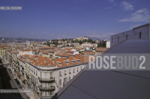( FRANCIA  )  PROVENCE-ALPES-COTE DAZUR NIZZA : PANORAMA DAL MUSEO DARTE CONTEMPORANEA   © 1999 Graziano Arici/Rosebud2 / GEO