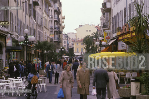 ( FRANCIA  )  PROVENCE-ALPES-COTE DAZUR NIZZA : RUE MASSENA   © 1999 Graziano Arici/Rosebud2 / GEO