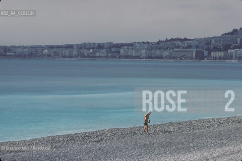 ( FRANCIA  )  PROVENCE-ALPES-COTE DAZUR NIZZA : LA SPIAGGIA © 1999 Graziano Arici/Rosebud2 / GEO