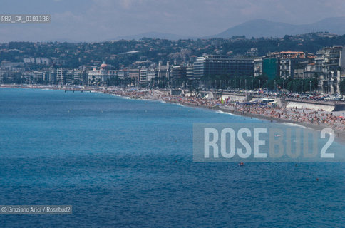 ( FRANCIA  )  PROVENCE-ALPES-COTE DAZUR NIZZA : LA SPIAGGIA  © 1999 Graziano Arici/Rosebud2 / GEO