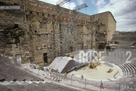 ( FRANCIA  )  PROVENCE-ALPES-COTE DAZUR ORANGE   : TEATRO ROMANO  © 1999 Graziano Arici/Rosebud2 / GEO