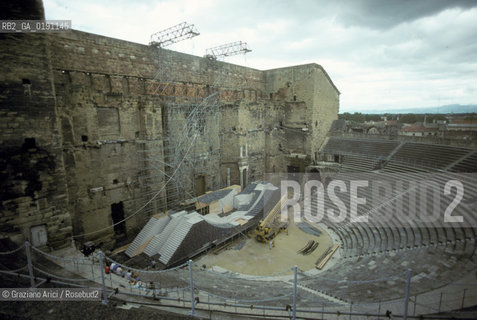 ( FRANCIA  )  PROVENCE-ALPES-COTE DAZUR ORANGE   : TEATRO ROMANO  © 1999 Graziano Arici/Rosebud2 / GEO
