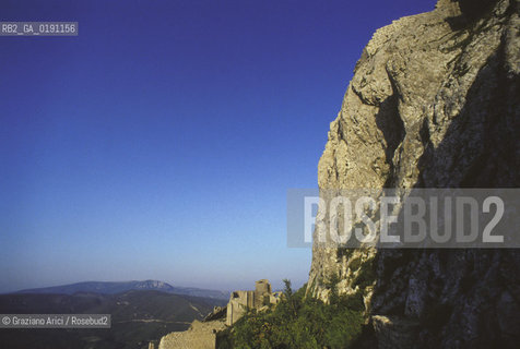 ( FRANCIA  )  LANGUEDOC-ROUSSILLON  PEYREPERTUSE : IL CASTELLO © 1999 Graziano Arici/Rosebud2 / GEO ERESIA CATARA CATARI CROCIATA