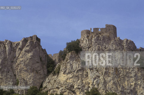 ( FRANCIA  )  LANGUEDOC-ROUSSILLON  PEYREPERTUSE : IL CASTELLO © 1999 Graziano Arici/Rosebud2 / GEO ERESIA CATARA CATARI CROCIATA