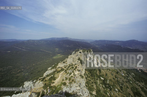 ( FRANCIA  )  LANGUEDOC-ROUSSILLON  PEYREPERTUSE : IL CASTELLO © 1999 Graziano Arici/Rosebud2 / GEO ERESIA CATARA CATARI CROCIATA