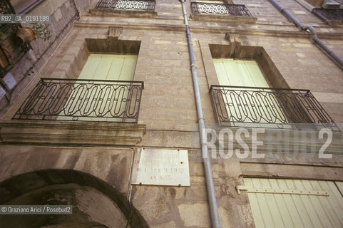 ( FRANCIA  )  LANGUEDOC-ROUSSILLON  PEZENAS : LUOGO DOVE SORGEVA IL TEATRO CHE MOLIERE  USO PER LE SUE RAPPRESENTAZIONI TEATRALI © 1999 Graziano Arici/Rosebud2 / GEO LETTERATURA TEATRO
