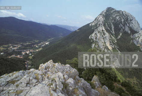 ( FRANCIA  )  LANGUEDOC-ROUSSILLON  PUILAURENS : IL CASTELLO © 1999 Graziano Arici/Rosebud2 / GEO ERESIA CATARA CATARI CROCIATA
