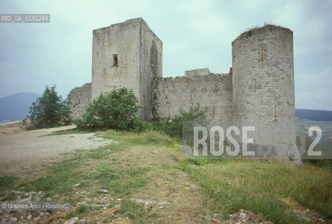 ( FRANCIA  )  LANGUEDOC-ROUSSILLON  PUIVERT : IL CASTELLO © 1999 Graziano Arici/Rosebud2 / GEO ERESIA CATARA CATARI CROCIATA