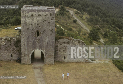 ( FRANCIA  )  LANGUEDOC-ROUSSILLON  PUIVERT : IL CASTELLO © 1999 Graziano Arici/Rosebud2 / GEO ERESIA CATARA CATARI CROCIATA