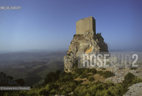 ( FRANCIA  )  LANGUEDOC-ROUSSILLON  QUERIBUS  : IL CASTELLO © 1999 Graziano Arici/Rosebud2 / GEO ERESIA CATARA CATARI CROCIATA
