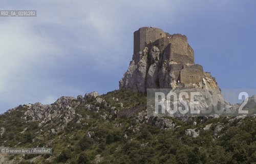 ( FRANCIA  )  LANGUEDOC-ROUSSILLON  QUERIBUS  : IL CASTELLO © 1999 Graziano Arici/Rosebud2 / GEO ERESIA CATARA CATARI CROCIATA