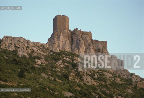 ( FRANCIA  )  LANGUEDOC-ROUSSILLON  QUERIBUS  : IL CASTELLO © 1999 Graziano Arici/Rosebud2 / GEO ERESIA CATARA CATARI CROCIATA
